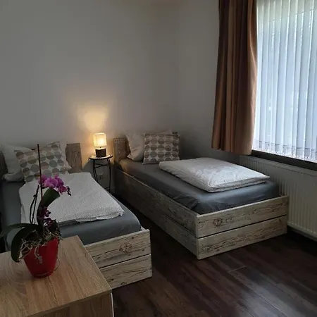 Ulenspegel شقة تاتينغ